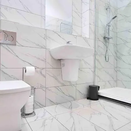 Hoxne - Poppy With Private Hot Tub York