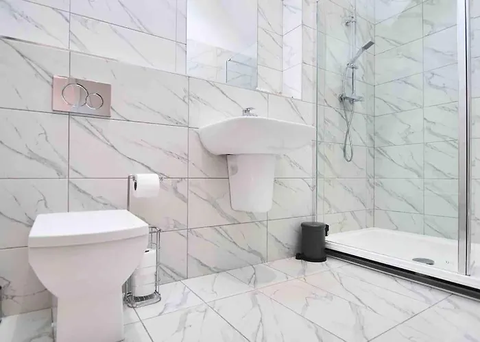 Hoxne - Poppy With Private Hot Tub يورك