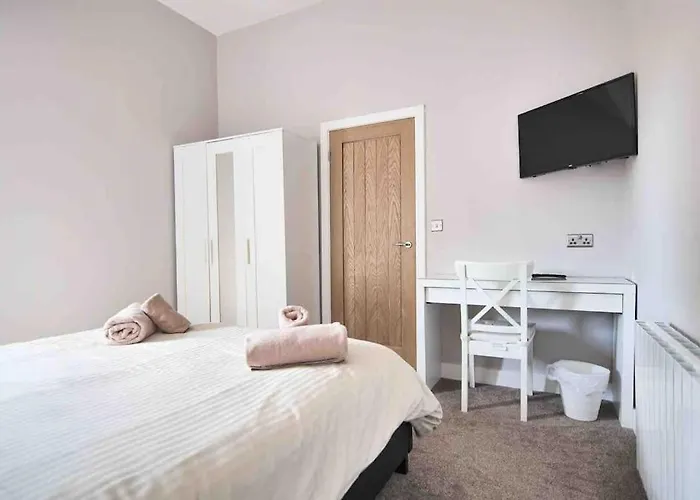 Hoxne - Poppy With Private Hot Tub * يورك