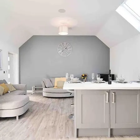 Ferienhaus Hoxne - Poppy With Private Hot Tub *